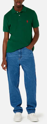 AMI PARIS Baju Polo Lengan Pendek Hijau dengan Logo Sulaman. A21HJ207760-300 Purchase AMI PARIS Baju Polo Lengan Pendek Hijau dengan Logo Sulaman. A21HJ207760-300