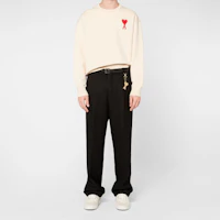 Lookbook AMI PARIS Off-White Heart Logo Crewneck Sweatshirt. H20HJ034747-150