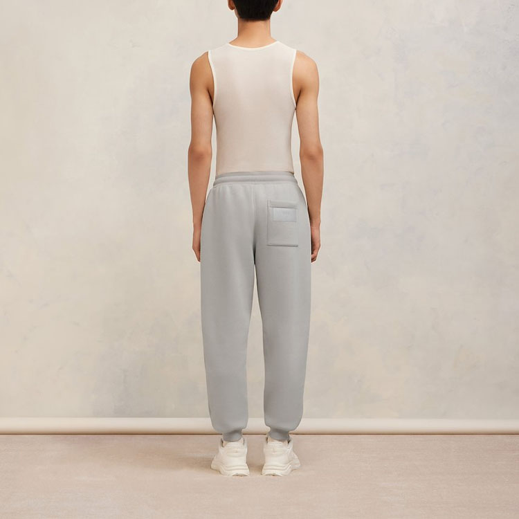 Shop AMI Paris 珍珠灰色鬆緊腰休閒束口長褲. UTR207740-088