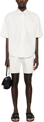 AMI PARIS ホワイト 半袖 ボタンダウンシャツ - 無地 HSH216CO0063-193 Lookbook AMI PARIS ホワイト 半袖 ボタンダウンシャツ - 無地 HSH216CO0063-193