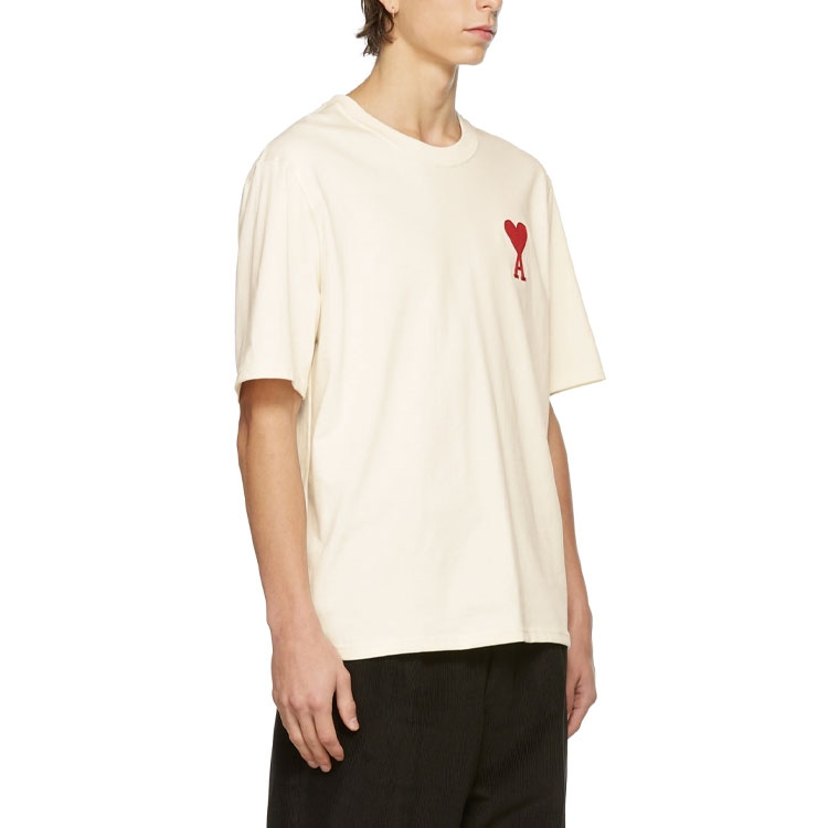 Shop Ami Paris AMIPARIS Kemeja-T Crewneck Logo Hati Sulaman Warna Putih Pudar. SPEH21HJ134726-150