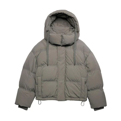 Ami Paris AMIPARIS Grey Loose Fit Puffer Jacket with Hood and Full Zip. UJK402PA0009087