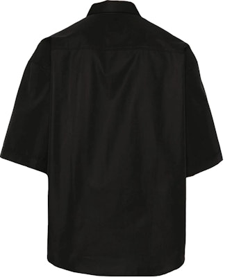 Ami Paris AMIPARIS Camisa Negra Oversize de Manga Corta con Cuello en Punta. HSH216CO0064-001 Lookbook Ami Paris AMIPARIS Camisa Negra Oversize de Manga Corta con Cuello en Punta. HSH216CO0064-001