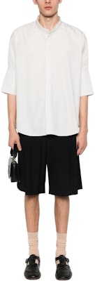 아미 파리 커브드 헴 싱글 브레스티드 3/4 슬리브 셔츠 라이트 그레이 USH218CO0063-193 Lookbook 아미 파리 커브드 헴 싱글 브레스티드 3/4 슬리브 셔츠 라이트 그레이 USH218CO0063-193