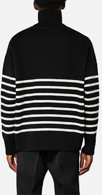 Ami Paris AMIPARIS FW21 Sweater Hitam Logo Stripe Turtleneck Pullover. H21K229018-004 Shop Ami Paris AMIPARIS FW21 Sweater Hitam Logo Stripe Turtleneck Pullover. H21K229018-004