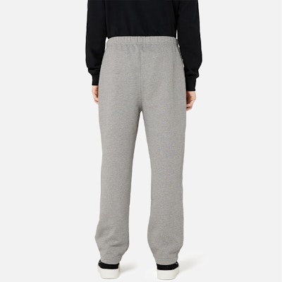 Ami Paris AMIPARIS FW21 心形Logo刺繡休閒褲 男款 淺灰 A21HJ308747-055 Shop Ami Paris AMIPARIS FW21 心形Logo刺繡休閒褲 男款 淺灰 A21HJ308747-055