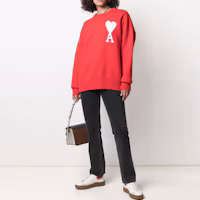 Shop Ami Paris AMIPARIS FW21 紅色男士白心標誌羊毛寬鬆針織毛衣。 H21K019018-600
