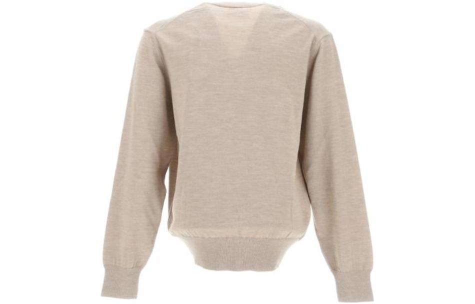 Lookbook Ami Paris AMIPARIS FW23  Heart Embroidery Merino Wool Sweater in Champagne. HKS111KN0025265