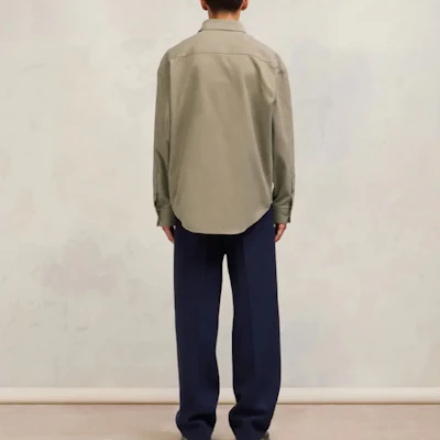 Ami Paris AMIPARIS FW23 男女宽松款纯色长袖衬衫 灰棕色 USH140CO0056-281 Shop Ami Paris AMIPARIS FW23 男女宽松款纯色长袖衬衫 灰棕色 USH140CO0056-281