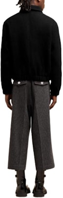 Ami Paris AMIPARIS FW24 黑色羊毛外套搭配心形刺繡。 HJK033WV0049-001 Shop Ami Paris AMIPARIS FW24 黑色羊毛外套搭配心形刺繡。 HJK033WV0049-001