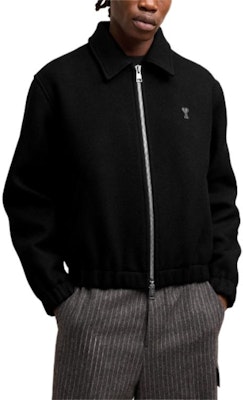 Ami Paris AMIPARIS FW24 黑色羊毛外套搭配心形刺繡。 HJK033WV0049-001 Details for Ami Paris AMIPARIS FW24 黑色羊毛外套搭配心形刺繡。 HJK033WV0049-001