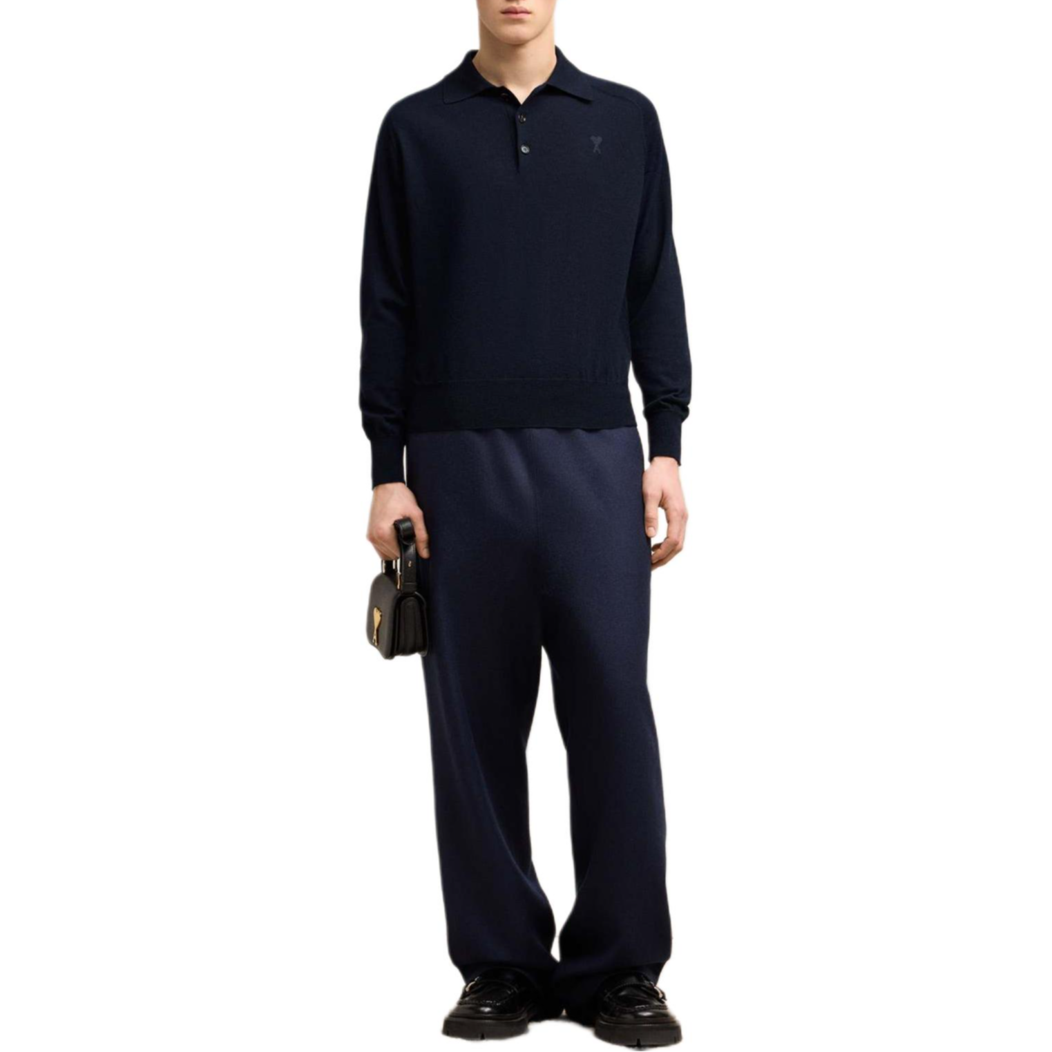 Lookbook Ami Paris AMIPARIS FW24 Baju Polo Lengan Panjang Rajut Bulu - Biru Navy Gelap HPL341KN0039-430