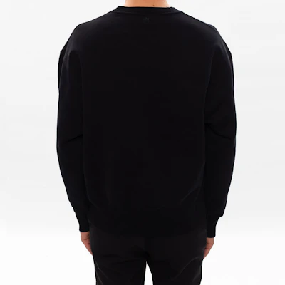 Ami Paris AMIPARIS Baju Sejuk Crewneck Hitam Logo Hati Koleksi Musim Luruh. H20HJ034747-001 Shop Ami Paris AMIPARIS Baju Sejuk Crewneck Hitam Logo Hati Koleksi Musim Luruh. H20HJ034747-001
