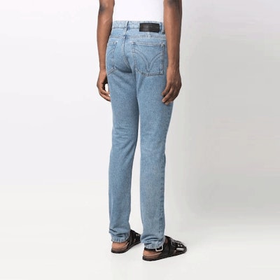 アミパリス AMIPARIS SS22 ミッドライズ ストレートフィット ソリッドブルージーンズ HTR001603-448 Shop アミパリス AMIPARIS SS22 ミッドライズ ストレートフィット ソリッドブルージーンズ HTR001603-448