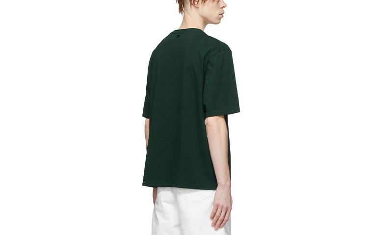Lookbook Ami Paris AMIPARIS SS22 Kemeja-T Logo Hati Hijau Unisex Crewneck UTS002726-311