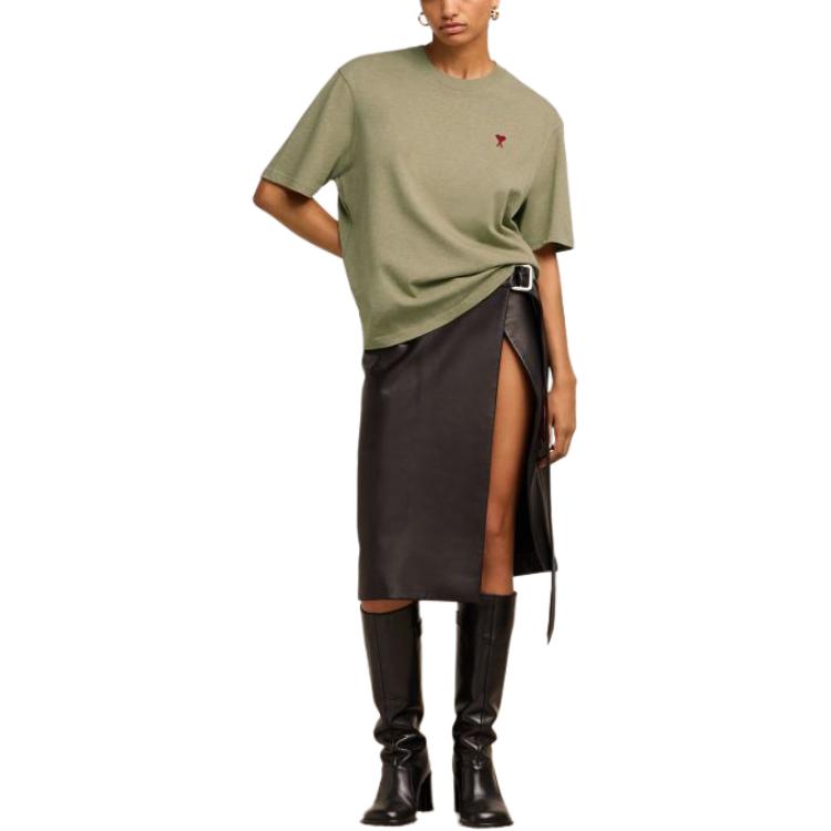 Shop Ami Paris AMIPARIS SS24 T-Shirt Hijau Unisex Kapas Logo Hati Merah. UTS005726-366