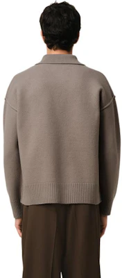 Ami Paris AMIPARIS SS25 Heart Pattern Wool Knit Polo Sweater Unisex Light Gray. UPL390KN0090-0957 Purchase Ami Paris AMIPARIS SS25 Heart Pattern Wool Knit Polo Sweater Unisex Light Gray. UPL390KN0090-0957