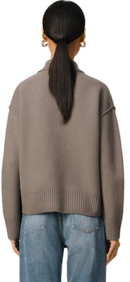 Ami Paris AMIPARIS SS25 Heart Pattern Wool Knit Polo Sweater Unisex Light Gray. UPL390KN0090-0957 Details for Ami Paris AMIPARIS SS25 Heart Pattern Wool Knit Polo Sweater Unisex Light Gray. UPL390KN0090-0957