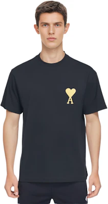 AMI Paris FW21 Capsule Golden Heart Logo Black Crewneck T-Shirt Mens. UTS017-701001 Cheap AMI Paris FW21 Capsule Golden Heart Logo Black Crewneck T-Shirt Mens. UTS017-701001