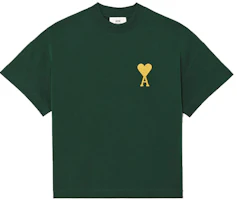 AMI PARIS FW21 Holiday Capsule Gold Heart Logo Crewneck Green T-Shirt Men. UTS017-701300 AMI PARIS FW21 Holiday Capsule Gold Heart Logo Crewneck Green T-Shirt Men. UTS017-701300