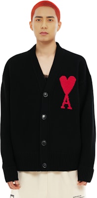 AMI Paris FW22 紅心標誌V領羊毛開衫毛衣 男女同款 黑色 UKC002018-009 Details for AMI Paris FW22 紅心標誌V領羊毛開衫毛衣 男女同款 黑色 UKC002018-009