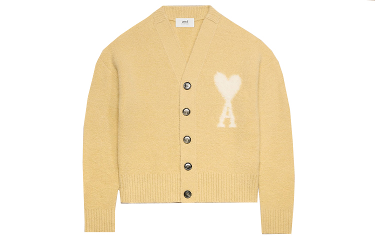 Order AMI Paris FW23 大愛心刺繡V領雲紗針織奶油色開衫 男女適用. UKC025KN0032719