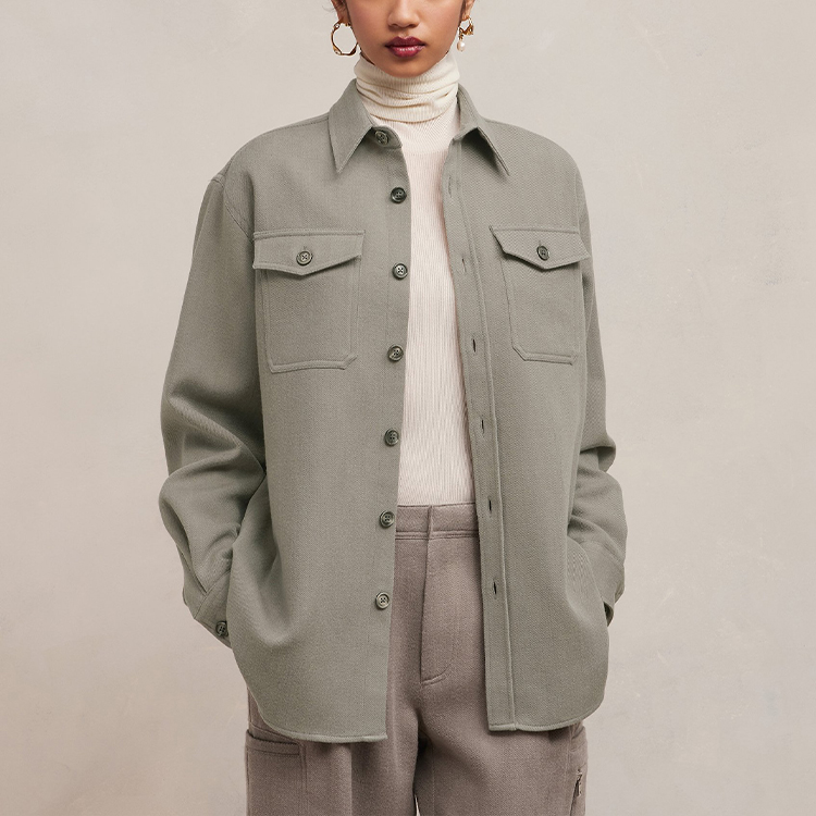 Details for AMI Paris FW23 Camisa Chaqueta Unisex de Manga Larga con Bolsillo Frontal. UJK224WV0030281