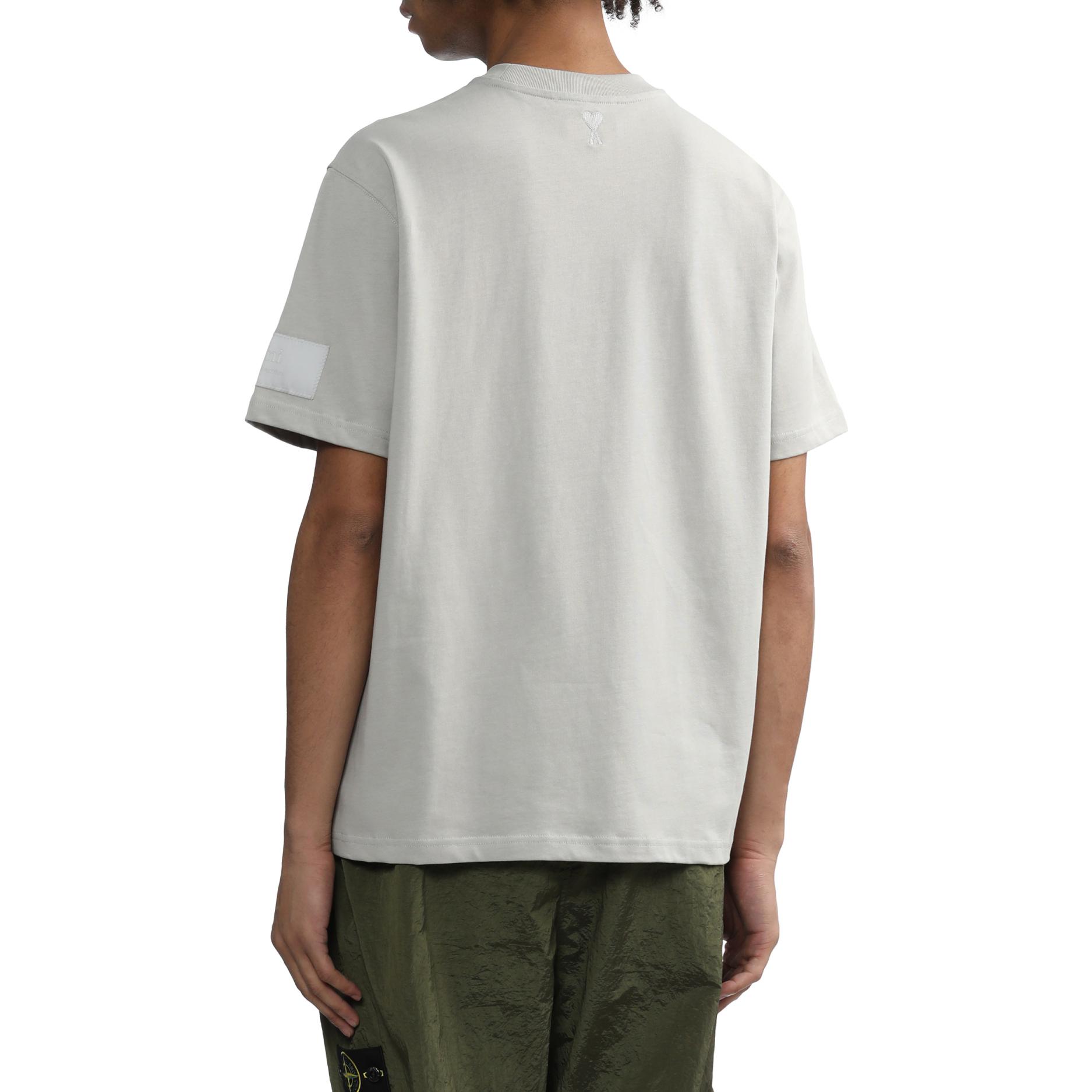 Details for AMI Paris FW23 Unisex T-Shirt Kelabu Mutiara Label Lengan. UTS017726-088