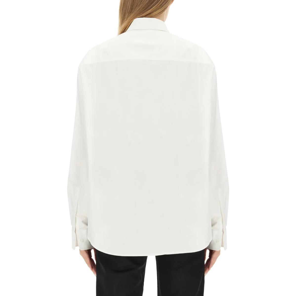 Shop AMI PARIS FW23 白色紅心長袖襯衫，男女適穿休閒襯衫 BFUSH130CO0031-168