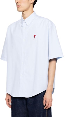 Camisa Unisex Manga Corta Azul AMI Paris con Corazón Bordado. H23HSH230CO0031 Purchase Camisa Unisex Manga Corta Azul AMI Paris con Corazón Bordado. H23HSH230CO0031