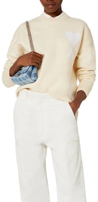 AMI PARIS 心形標誌圓領針織毛衣 男女通用 米白色 UKS002018-715 Lookbook AMI PARIS 心形標誌圓領針織毛衣 男女通用 米白色 UKS002018-715