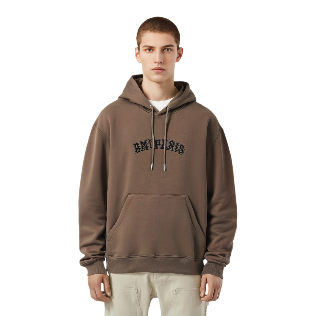 Shop AMI PARIS 字母印花棕色连帽衫长袖套头衫 USW247730-221