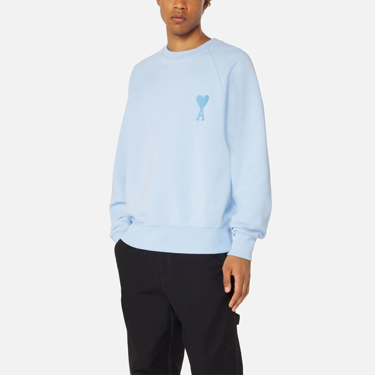 Shop AMI PARIS SS22 藍色愛心刺繡Logo圓領衛衣. USW002747-450