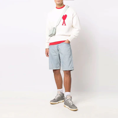 AMI Paris SS22 Big Heart Logo White Crewneck Sweater Unisex UKS003016-102 Shop AMI Paris SS22 Big Heart Logo White Crewneck Sweater Unisex UKS003016-102