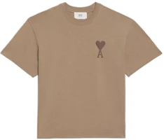 AMI PARIS SS22 Caramel Heart Logo Embroidered Crewneck Unisex T-Shirt. UTS002726-267 AMI PARIS SS22 Caramel Heart Logo Embroidered Crewneck Unisex T-Shirt. UTS002726-267