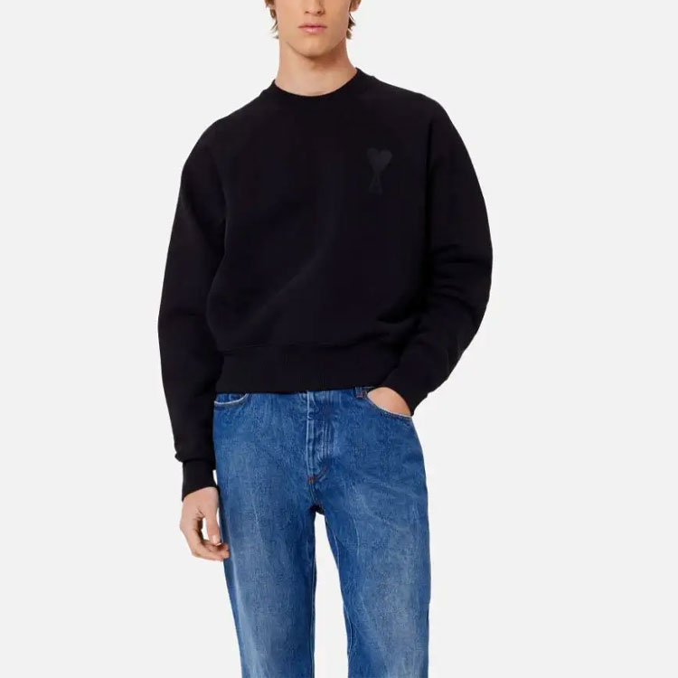 Shop AMI PARIS SS22 心形標誌刺繡圓領衛衣 黑色 男女時尚 USW002-747001