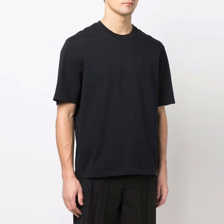 Purchase AMI PARIS SS22 Baju Hitam Unisex Logo Hati Sulam Lengan Pendek. UTS002726-001