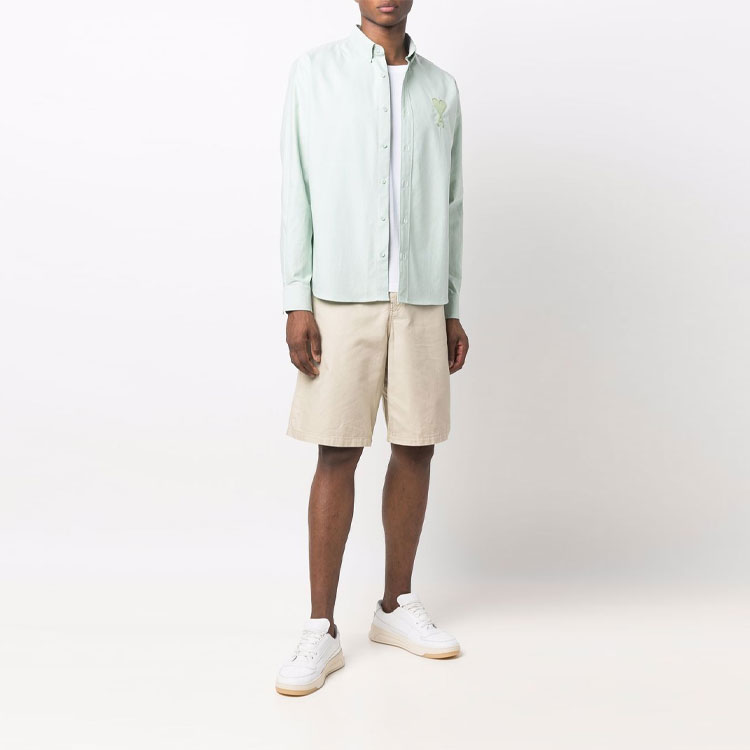 Lookbook AMI Paris SS22 愛心Logo薄荷綠長袖襯衫 男女皆宜 HSH124480-441