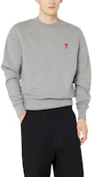 Lookbook AMI PARIS SS22 Logo Patch Grey Long Sleeve Sweatshirt Men. UTS200-701-055