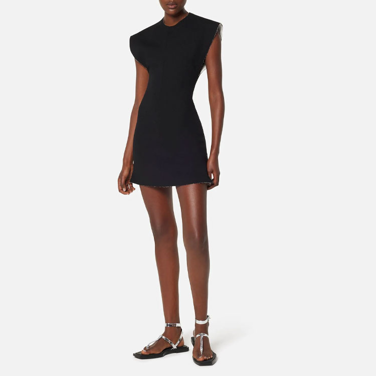 Lookbook Vestido Mini Sin Mangas Bicolor Negro AMI PARIS SS22. FDR003253-012