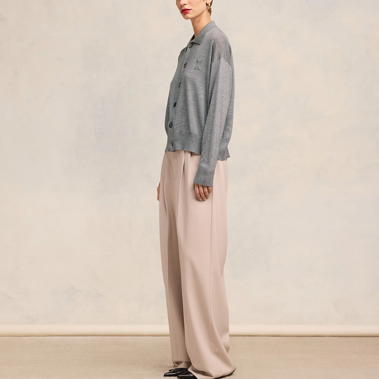 Purchase AMI Paris SS24 灰色美利奴羊毛愛心刺繡開衫男女款 UKC042KN0039-055