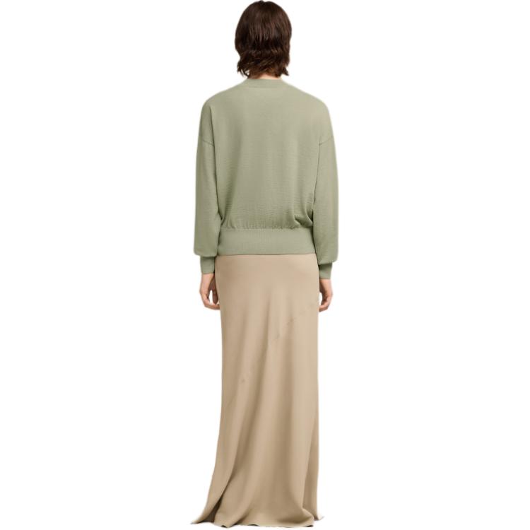 Sizing AMI PARIS SS24 Suéter Unisex Crewneck Verde Salvia con Parche de Corazón. UKS042KN0039-366