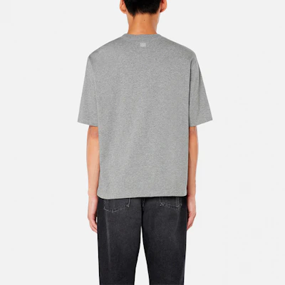 AMI Paris 烟灰色男女同款宽松版心形刺绣短袖T恤. E21HJ128726-055 Shop AMI Paris 烟灰色男女同款宽松版心形刺绣短袖T恤. E21HJ128726-055