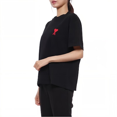 AMI Paris Unisex Baju-T Hitam Minimalis Lengan Pendek E23UTS004 726 009 Shop AMI Paris Unisex Baju-T Hitam Minimalis Lengan Pendek E23UTS004 726 009