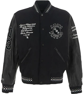 アミリ ブラック ルーズフィット ハーフタートル レタープリント 長袖ジャケット. AW23MOS081-001 Buy アミリ ブラック ルーズフィット ハーフタートル レタープリント 長袖ジャケット. AW23MOS081-001