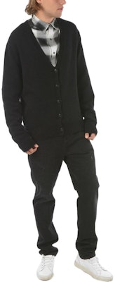 AMIRI 黑色V領鈕扣長袖針織開衫 MKC006-001 Lookbook AMIRI 黑色V領鈕扣長袖針織開衫 MKC006-001