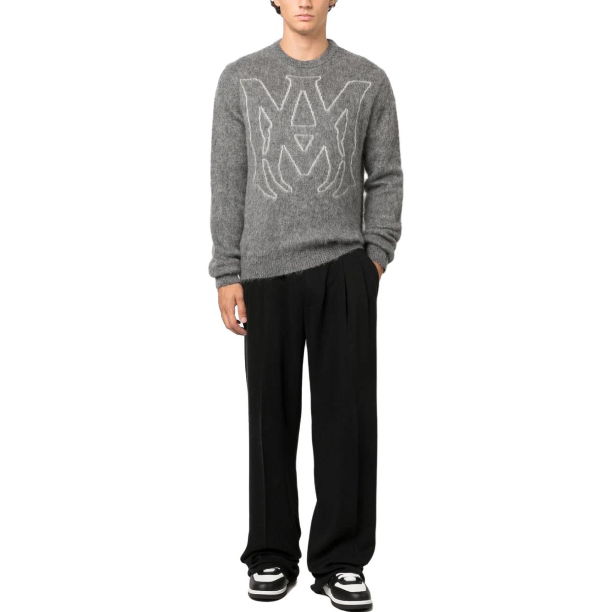 Lookbook AMIRI 灰色字母印花設計圓領毛衣。 AW23MKL035-030