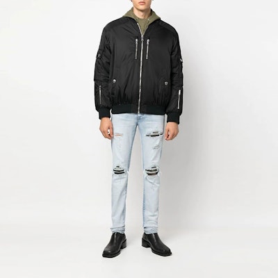 아미리 워시드 디스트레스 슬림 스트레이트 진. PF22MDS025D485 Lookbook 아미리 워시드 디스트레스 슬림 스트레이트 진. PF22MDS025D485