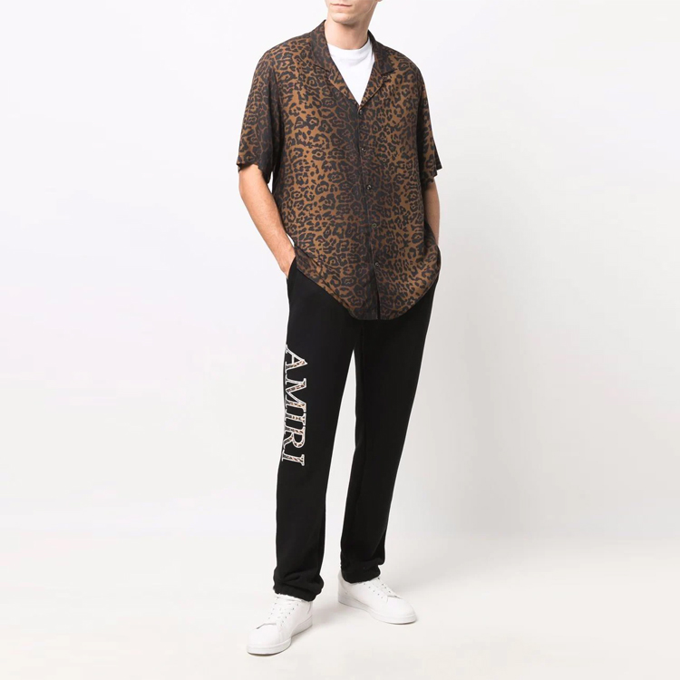 Lookbook AMIRI FW21 Celana Sweatpants Rajut Logo Hitam. MJSP018-001