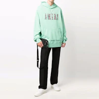 Lookbook AMIRI FW21 綠色刺繡Logo連帽衫。 MJGH014-350